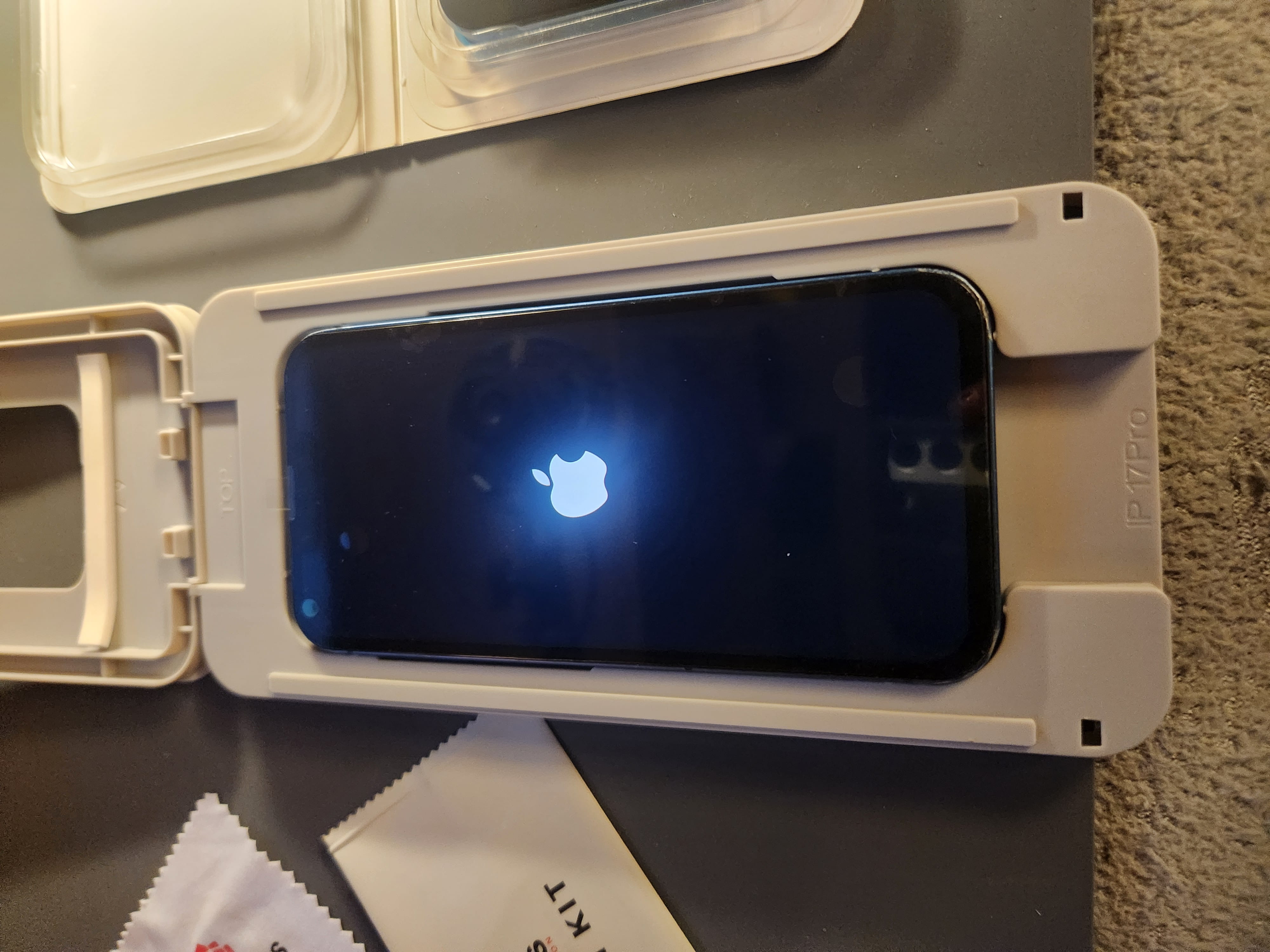 Screen care on a workbench